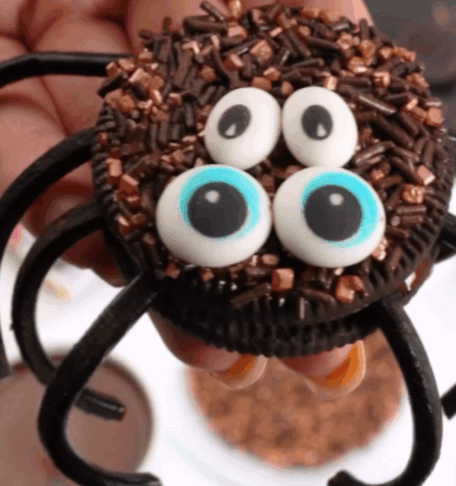 Halloweenowe pająki